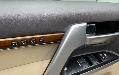 Toyota Land Cruiser 200, 2016 год, 4 990 000 рублей, 15 фотография
