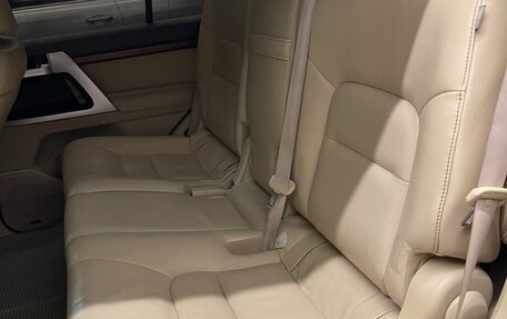 Toyota Land Cruiser 200, 2016 год, 4 990 000 рублей, 24 фотография