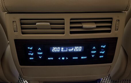 Toyota Land Cruiser 200, 2016 год, 4 990 000 рублей, 25 фотография