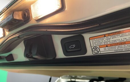 Toyota Land Cruiser 200, 2016 год, 4 990 000 рублей, 36 фотография
