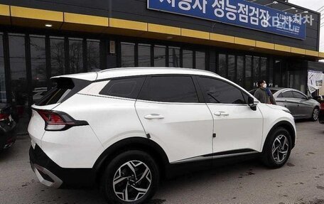 KIA Sportage IV рестайлинг, 2022 год, 2 200 000 рублей, 5 фотография