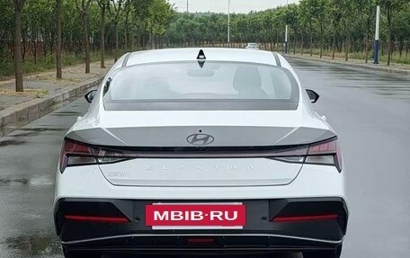 Hyundai Elantra, 2024 год, 1 226 000 рублей, 6 фотография