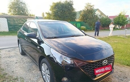 Hyundai Solaris II рестайлинг, 2020 год, 1 550 000 рублей, 2 фотография
