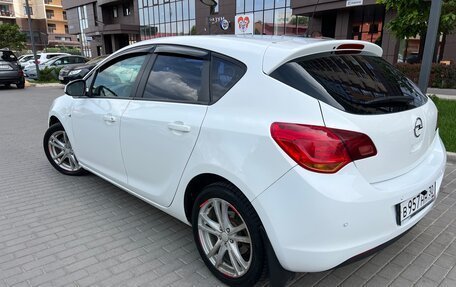 Opel Astra J, 2011 год, 569 000 рублей, 11 фотография