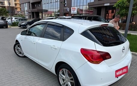 Opel Astra J, 2011 год, 569 000 рублей, 10 фотография