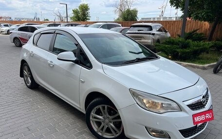 Opel Astra J, 2011 год, 569 000 рублей, 9 фотография