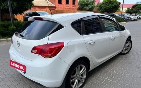 Opel Astra J, 2011 год, 569 000 рублей, 14 фотография