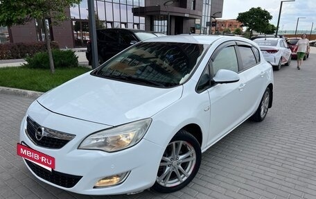 Opel Astra J, 2011 год, 569 000 рублей, 17 фотография