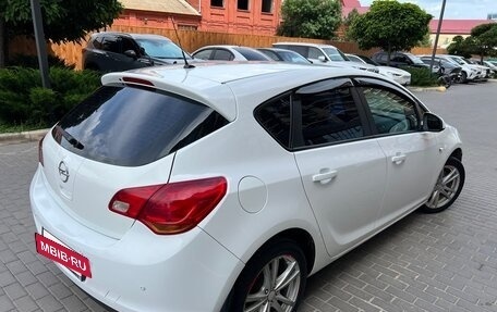 Opel Astra J, 2011 год, 569 000 рублей, 13 фотография