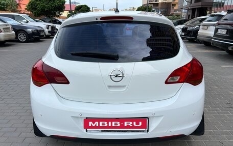 Opel Astra J, 2011 год, 569 000 рублей, 12 фотография