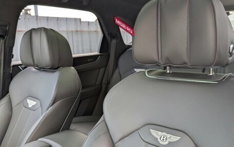 Bentley Bentayga I, 2022 год, 24 900 000 рублей, 9 фотография