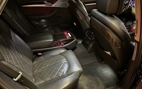Audi A8, 2016 год, 2 400 000 рублей, 16 фотография