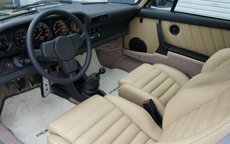 Porsche 911, 1983 год, 20 400 000 рублей, 10 фотография