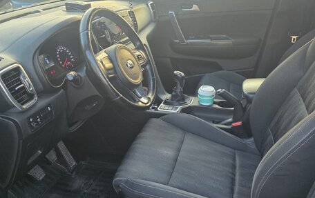 KIA Sportage IV рестайлинг, 2016 год, 1 500 000 рублей, 9 фотография