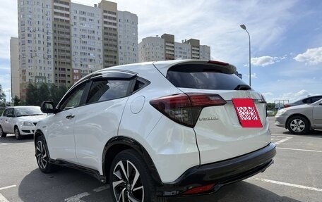 Honda Vezel, 2018 год, 1 999 000 рублей, 4 фотография