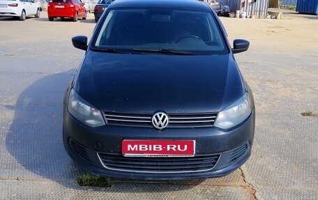 Volkswagen Polo VI (EU Market), 2013 год, 700 000 рублей, 1 фотография