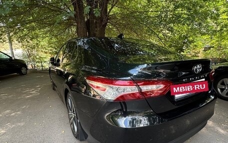 Toyota Camry, 2023 год, 3 290 000 рублей, 5 фотография