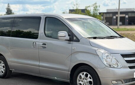 Hyundai Grand Starex Grand Starex I рестайлинг 2, 2011 год, 1 530 000 рублей, 3 фотография