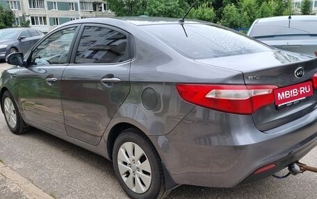 KIA Rio III рестайлинг, 2012 год, 555 000 рублей, 2 фотография