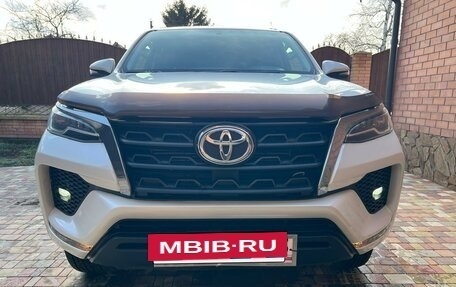 Toyota Fortuner II, 2020 год, 3 700 000 рублей, 2 фотография
