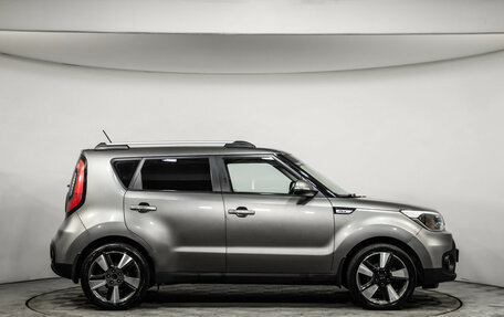 KIA Soul II рестайлинг, 2017 год, 1 249 000 рублей, 4 фотография