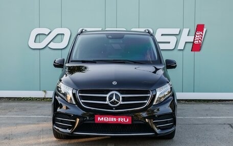 Mercedes-Benz V-Класс, 2017 год, 4 680 000 рублей, 3 фотография