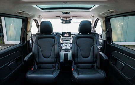 Mercedes-Benz V-Класс, 2017 год, 4 680 000 рублей, 16 фотография