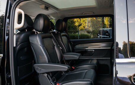 Mercedes-Benz V-Класс, 2017 год, 4 680 000 рублей, 14 фотография