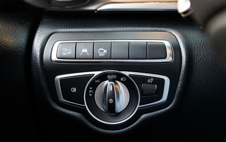 Mercedes-Benz V-Класс, 2017 год, 4 680 000 рублей, 24 фотография