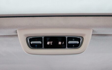 Mercedes-Benz V-Класс, 2017 год, 4 680 000 рублей, 28 фотография