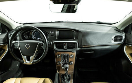 Volvo V40 Cross Country I, 2017 год, 1 770 000 рублей, 14 фотография