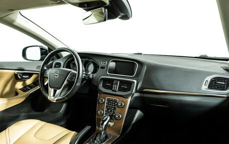 Volvo V40 Cross Country I, 2017 год, 1 770 000 рублей, 10 фотография