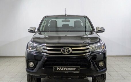 Toyota Hilux VIII, 2017 год, 3 850 000 рублей, 8 фотография