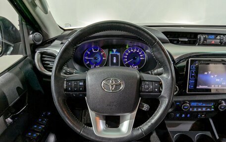 Toyota Hilux VIII, 2017 год, 3 850 000 рублей, 25 фотография