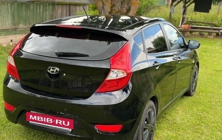 Hyundai Solaris II рестайлинг, 2012 год, 700 000 рублей, 15 фотография