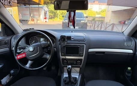 Skoda Octavia, 2011 год, 1 100 000 рублей, 26 фотография