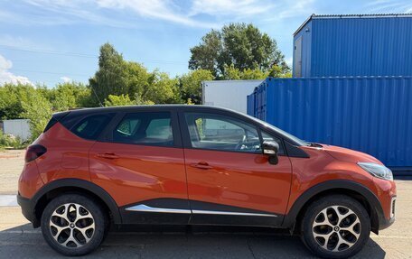 Renault Kaptur I рестайлинг, 2017 год, 1 900 000 рублей, 5 фотография