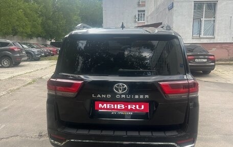 Toyota Land Cruiser, 2023 год, 10 000 000 рублей, 4 фотография