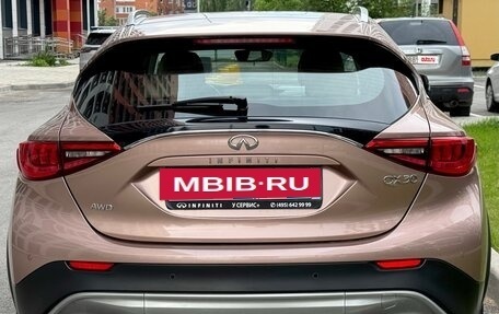 Infiniti QX30, 2017 год, 2 350 000 рублей, 4 фотография