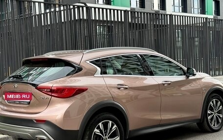 Infiniti QX30, 2017 год, 2 350 000 рублей, 15 фотография