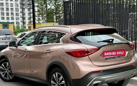 Infiniti QX30, 2017 год, 2 350 000 рублей, 32 фотография