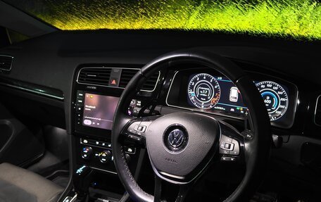 Volkswagen Golf VII, 2018 год, 1 550 000 рублей, 5 фотография