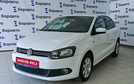 Volkswagen Polo VI (EU Market), 2012 год, 800 000 рублей, 3 фотография