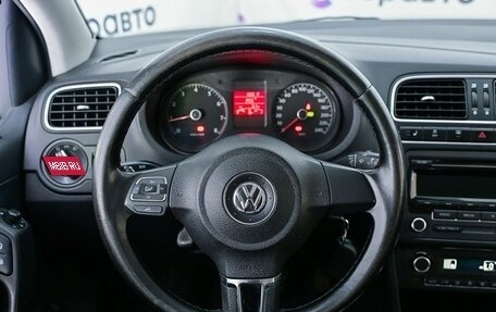 Volkswagen Polo VI (EU Market), 2012 год, 800 000 рублей, 11 фотография