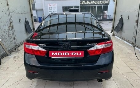 Toyota Camry, 2013 год, 1 300 000 рублей, 4 фотография
