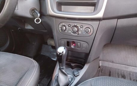 Renault Logan II, 2021 год, 620 000 рублей, 7 фотография