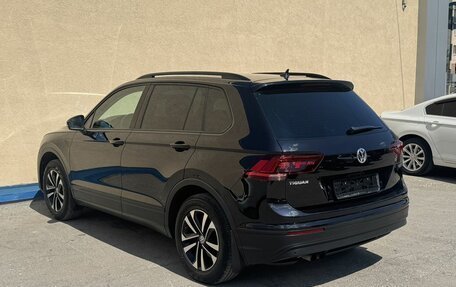 Volkswagen Tiguan II, 2019 год, 2 790 000 рублей, 5 фотография