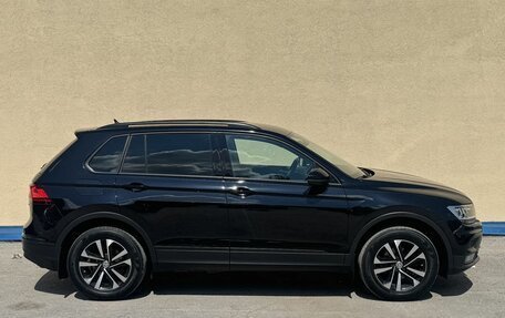 Volkswagen Tiguan II, 2019 год, 2 790 000 рублей, 8 фотография
