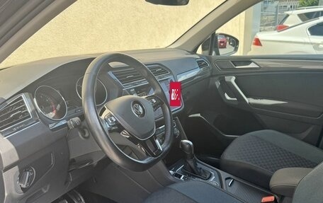Volkswagen Tiguan II, 2019 год, 2 790 000 рублей, 9 фотография