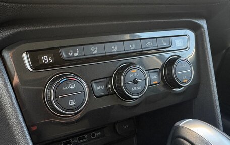 Volkswagen Tiguan II, 2019 год, 2 790 000 рублей, 14 фотография